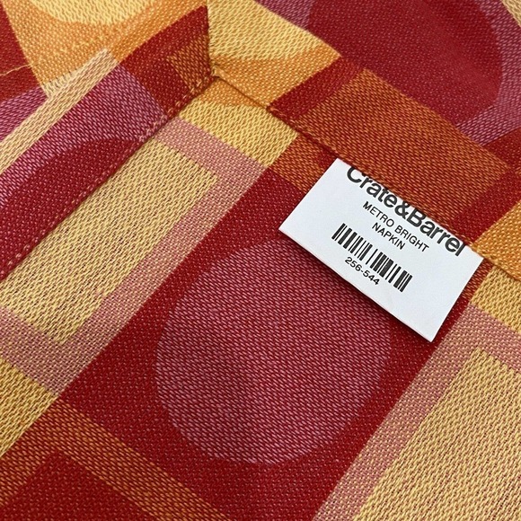 Crate & Barrel Metro Bright 8 Placemats 5 Napkins Red Multi - Picture 10 of 10
